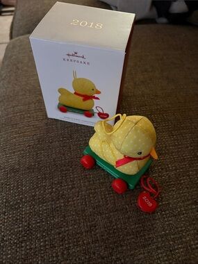 Retired Hallmark 2018 Yellow Polka Dot Duck Babies 1st Christmas BNWT